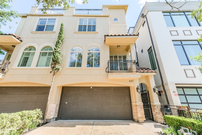 property at 407 W Bell St