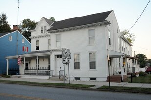 244 Frederick St in Hanover, PA - Building Photo