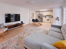 3051 NW 14th St in Miami, FL - Building Photo