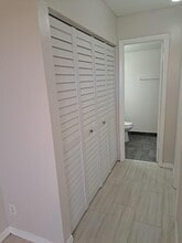2771 Riverside Dr, Unit 515-A in Coral Springs, FL - Building Photo - Building Photo