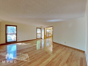 3747 Running Fox Dr in Marietta, GA - Building Photo - Building Photo