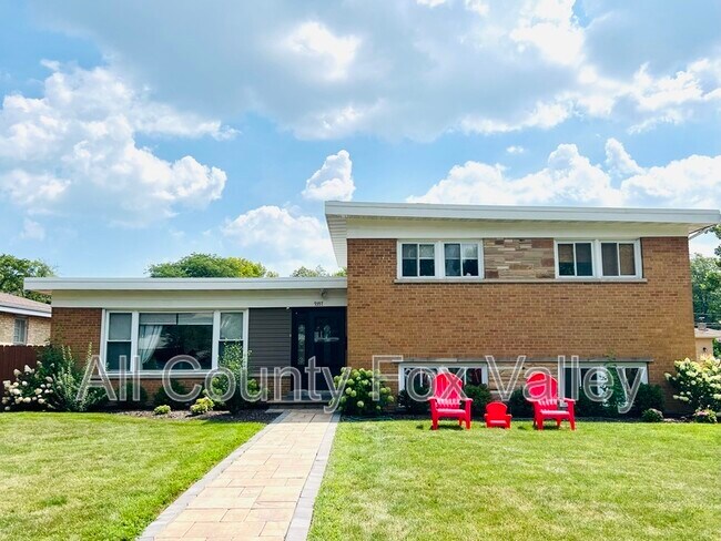 9351 Kostner Ave in Skokie, IL - Building Photo - Building Photo