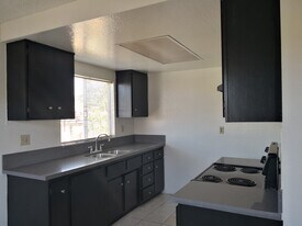 415 S Orange Ave in Monterey Park, CA - Building Photo