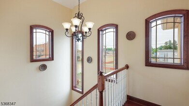 249 Sanford Ave in Lyndhurst, NJ - Building Photo - Building Photo