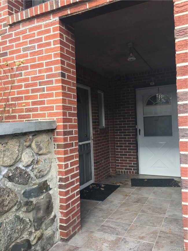 23 Bragaglia Dr in Stony Point, NY - Building Photo - Building Photo