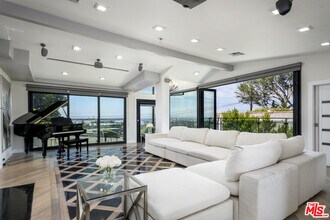 3420 Blair Dr in Los Angeles, CA - Building Photo - Building Photo