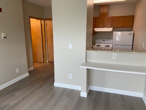 334 Wells Ave S in Renton, WA - Building Photo - Building Photo