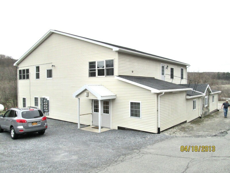 5606 State Route 7 in Hoosick Falls, NY - Building Photo