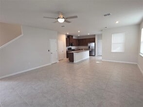 3875 Denali Dr in Apopka, FL - Foto de edificio - Building Photo