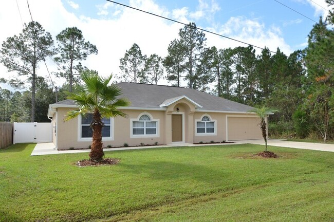 5 Robin Hood Ln in Palm Coast, FL - Building Photo - Building Photo