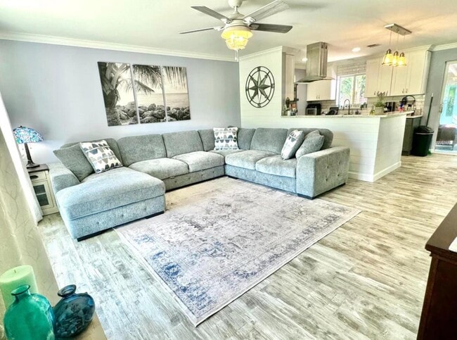 400 Pittsburgh Dr in Jupiter, FL - Foto de edificio - Building Photo