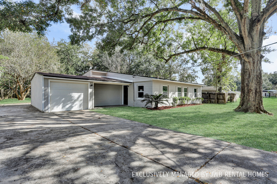 1269 Peacefield Dr in Jacksonville, FL - Foto de edificio