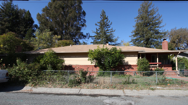 3760 Mosswood Dr in Lafayette, CA - Building Photo - Building Photo