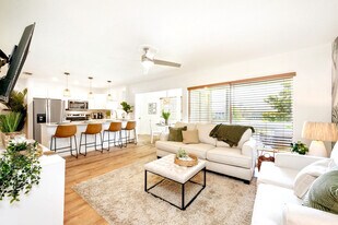 4000 Gulf Terrace Dr in Destin, FL - Building Photo