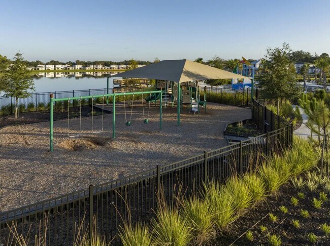 4903 Conifer Cone Dr in Kissimmee, FL - Building Photo - Building Photo