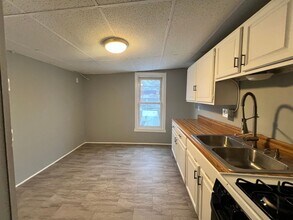 343 W Penn St in Carlisle, PA - Building Photo - Building Photo