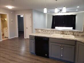 1433 Challenger Ave in Alamogordo, NM - Building Photo - Building Photo