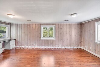 2417 Laburnum Ave in Charlotte, NC - Building Photo - Building Photo