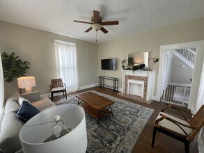 513 E Market St in Crawfordsville, IN - Building Photo - Building Photo