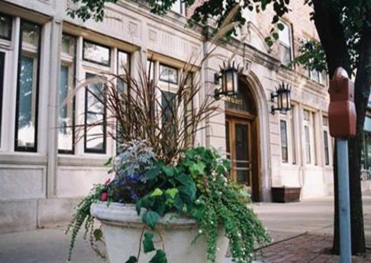 The Stewart in Evanston, IL - Building Photo