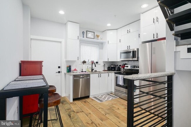 property at 1940 N Orianna St