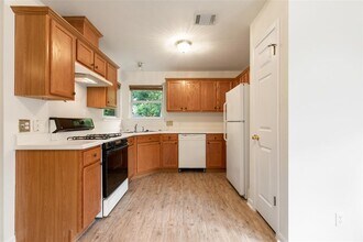 13806 Greinert Dr in Pflugerville, TX - Building Photo - Building Photo