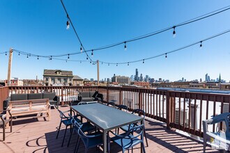 1816 S Bishop St, Unit 201 in Chicago, IL - Foto de edificio - Building Photo