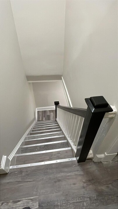 3026 Clifton Park Terrace in Baltimore, MD - Building Photo