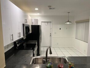 10489 Mateo Ct-Unit -10489 in Boca Raton, FL - Building Photo - Building Photo