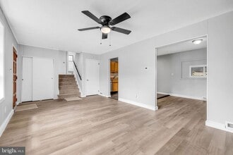 136 Brookside Blvd in Newark, DE - Building Photo - Building Photo