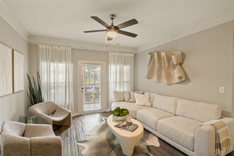 VISTA LAGO in West Palm Beach, FL - Building Photo - Interior Photo