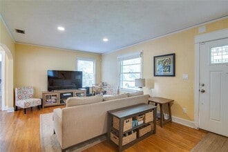407 NE 8th St in Gainesville, FL - Building Photo - Building Photo