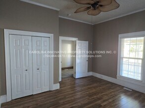 427 E Cemetery St in Salisbury, NC - Building Photo - Building Photo