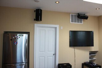 148 Hillside St, Unit 3 in Boston, MA - Building Photo - Building Photo