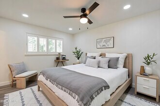 8124 E Whitton Ave in Scottsdale, AZ - Building Photo - Building Photo