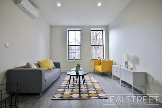 277 Linden St, Unit 3C in Brooklyn, NY - Building Photo - Building Photo