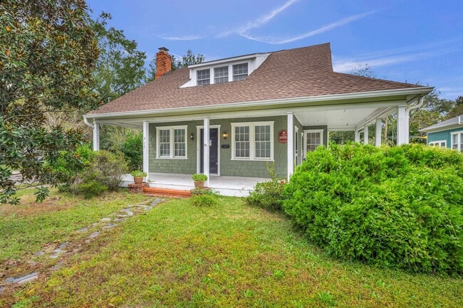 property at 212 N 16th St