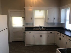 524 W 9th St in Junction City, KS - Building Photo - Building Photo