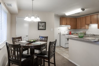 Salem Harbour in Bensalem, PA - Foto de edificio - Interior Photo