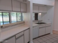 4050 Linwood Dr photo'