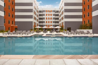 3 Acres in Jersey City, NJ - Foto de edificio - Building Photo