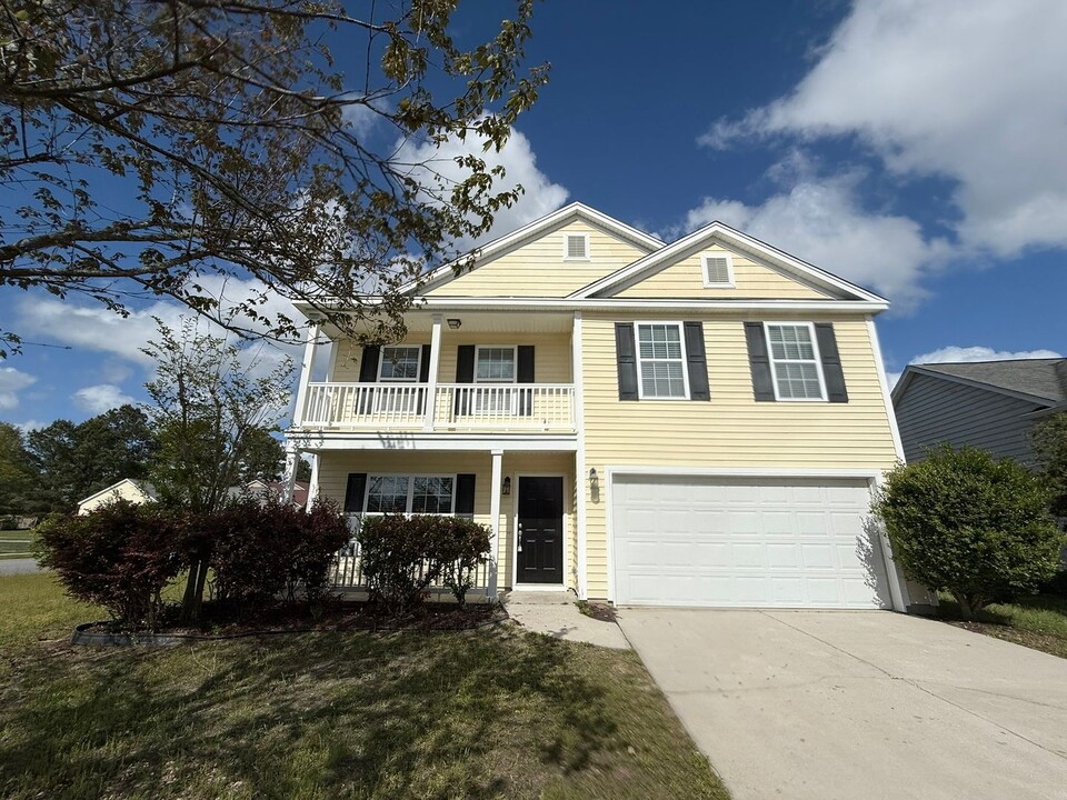 300 Remington Pl in Pooler, GA - Foto de edificio