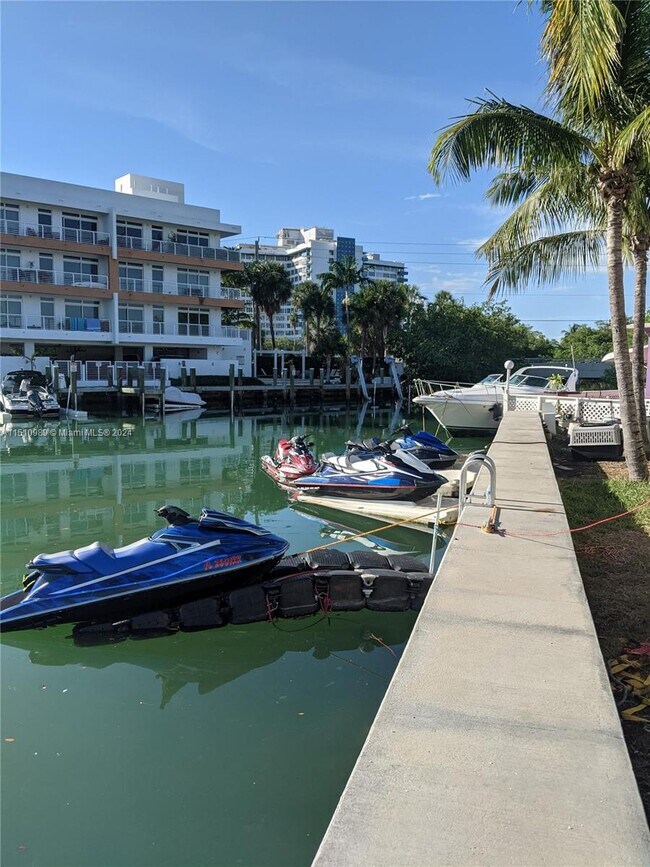 7735 Hawthorne Ave, Unit 3 in Miami Beach, FL - Building Photo - Building Photo