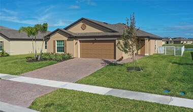 973 Bent Creek Dr in Fort Pierce, FL - Building Photo - Building Photo