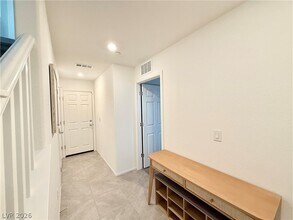 5672 Beguiling Falls St in Las Vegas, NV - Building Photo - Building Photo