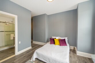 205 Hutton St in Jersey City, NJ - Building Photo - Building Photo