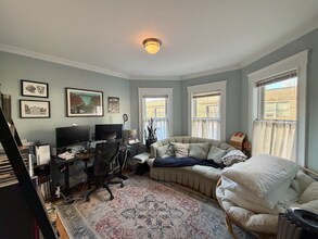 133 Erie St, Unit 1 in Cambridge, MA - Building Photo - Building Photo