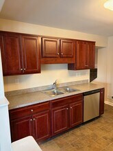 7408 Lorenzo Ln in Louisville, KY - Building Photo - Building Photo