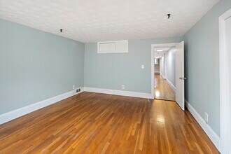 144 Marlborough St, Unit 1 in Boston, MA - Building Photo - Building Photo