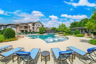 MAA Double Creek in Austin, TX - Building Photo